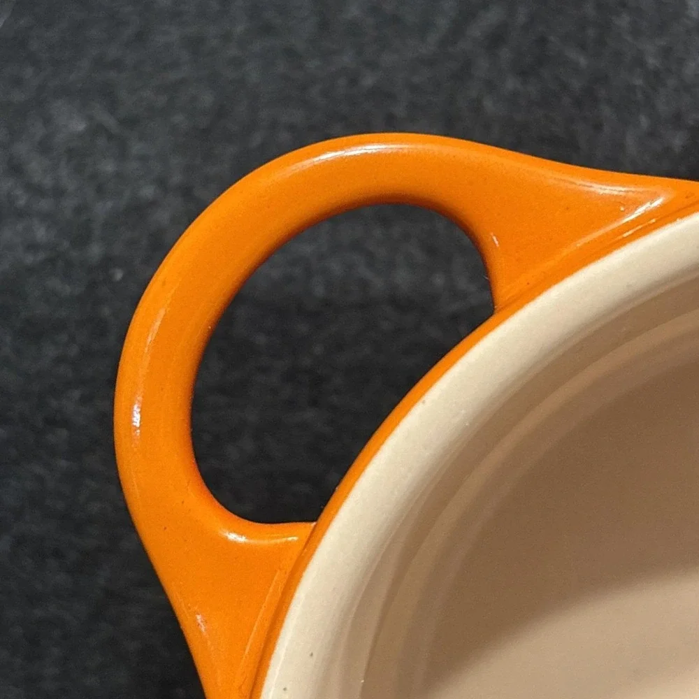 Le Creuset MINI ROUND COCOTTE 8oz Stoneware Volcanic Orange Cookware‎ No 0835